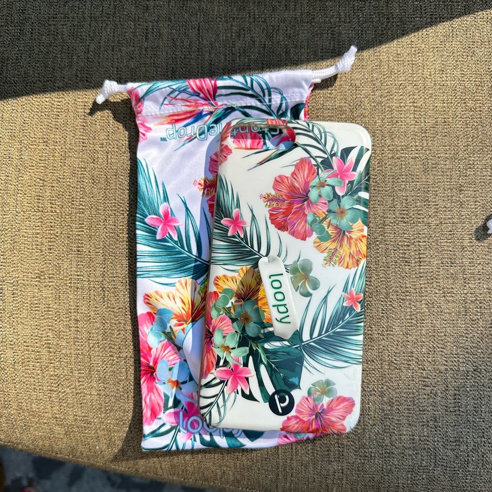 Loopy iPhone 7plus case tropical flowers